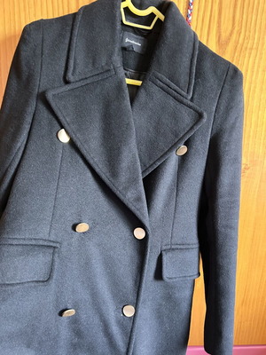 Stradivarius black coat, medium size, knee-length, gold buttons