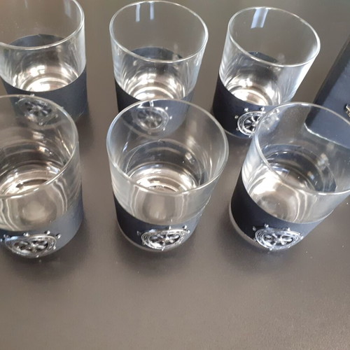 Set of 6 glass whiskey glasses with bottle and leather decoration, like new