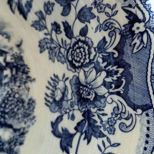 Vintage Ironstone Tableware Set of 3 Platters with Blue Decoration like new