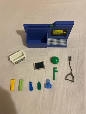 Playmobil ιατρικός εξοπλισμός με όλα τα κομμάτια