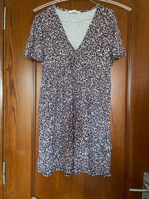 Floral Mini Dress Pull & Bear like new, size M