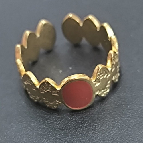 Adjustable women's gold ring with red stone and butterfly design