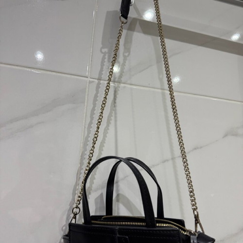 Zara shoulder bag black like new