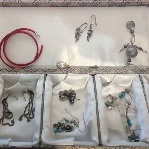 Earrings used assorted in jewelry box