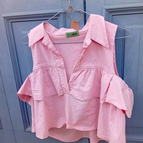 Pink blouse with buttons like new, summer style