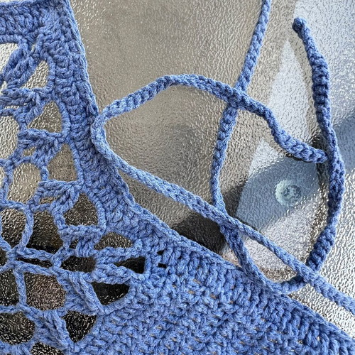 Crochet Halter Crop blue, new, size M