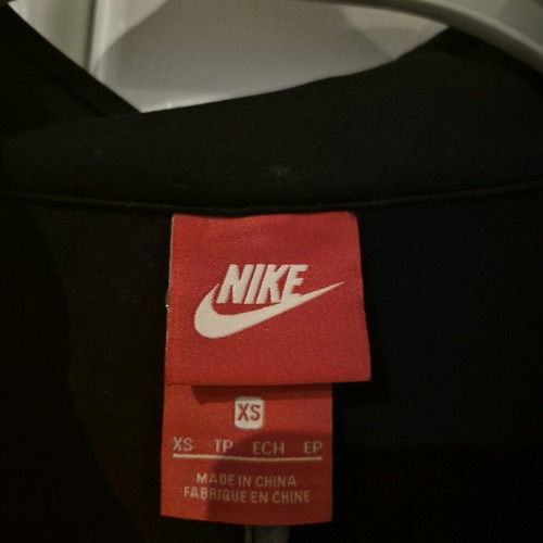 Nike thin jacket like new, black and gray