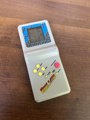Tetris handheld console