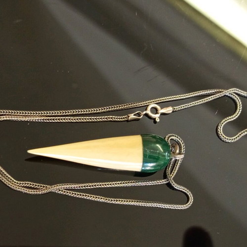 Pendant tooth style with 925 silver chain used unisex vintage
