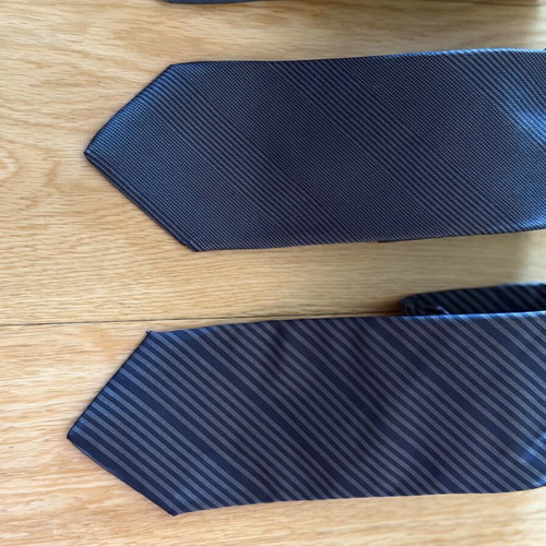 Silk ties Oxford Company like new, blue and black