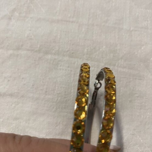Hoop earrings like new with yellow rhinestones and amber stones
