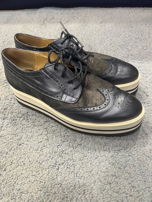 Oxford Marcela Yil women's shoes used, blue, size 40