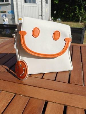 Crossbody bag like new, white and orange, 20x19x10 cm
