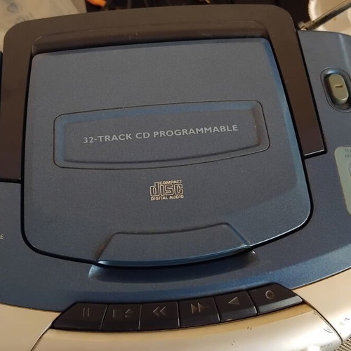 Philips AZ1004 CD Soundmachine portable radio-CD cassette player, for repair