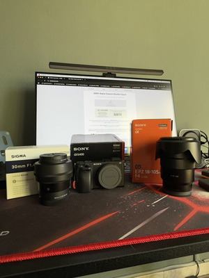 Sony A6400 camera bundle with Sony 18-105mm F4 G OSS and Sigma 30mm F1.4 lens like new