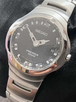 Seiko 37mm ανδρικό ρολόι με ζαφείρι κρύσταλλο καινούργιο, μαύρο