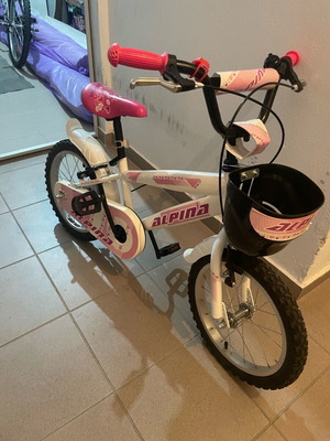 Alpina Kids Bicycle 16 inch like new, city style, V-Brakes