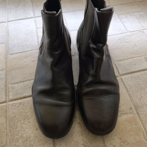 Haralas leather shoes without heels used