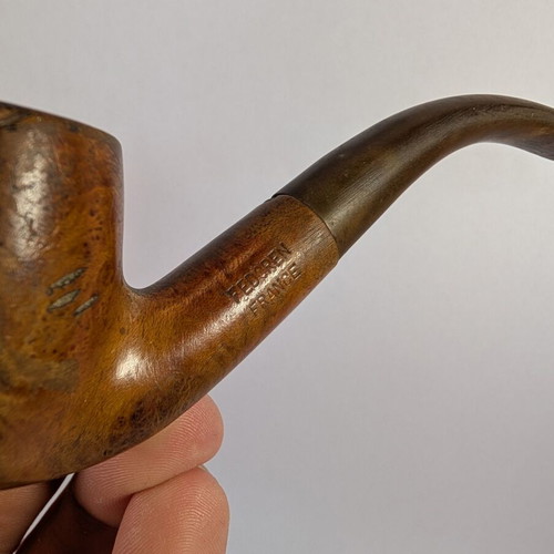 Fedoren France pipe used with crack on stem