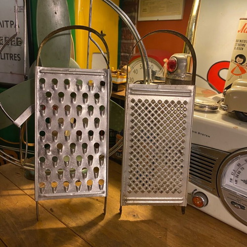 Old graters unused, set of 2, aluminum, like new