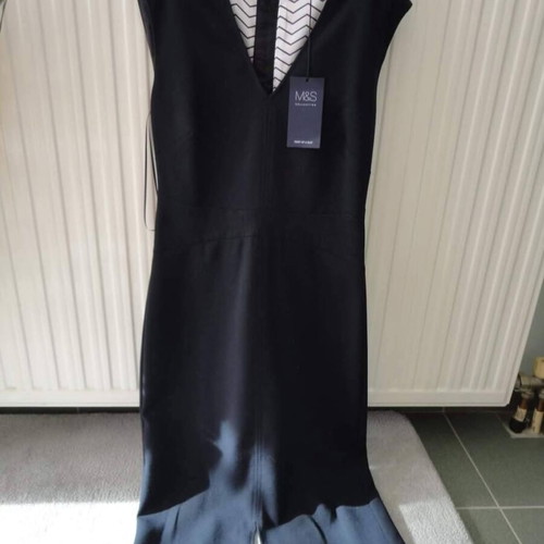 Midi dress new with tag, black, size S