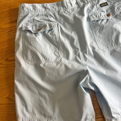 Henry Cottons turquoise bermuda shorts like new, size 48