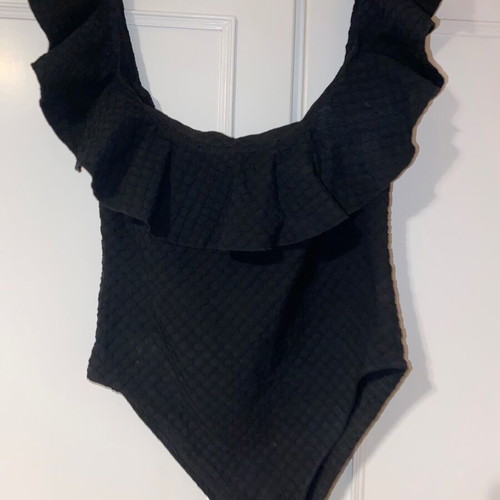 Zara swimsuit with frill like new, size M