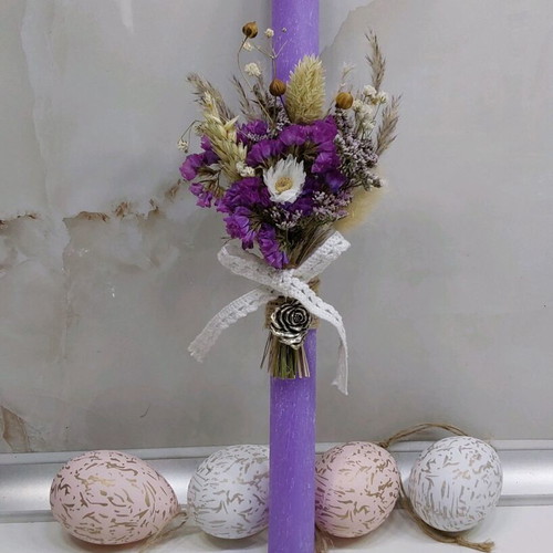 Scented candle with dried flower bouquet new