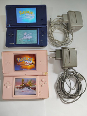 Κονσόλα Nintendo DS Lite με παιχνίδια Pokemon SoulSilver και HeartGold μεταχειρισμένη