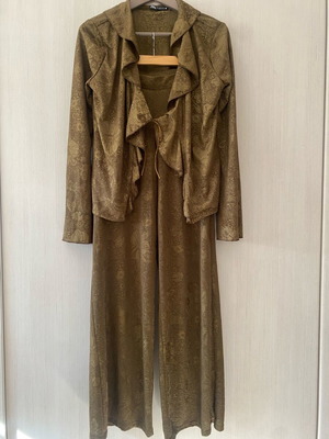 Zara set with small pants and medium top like new