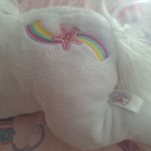 Lica Bella plush unicorn used with music and light