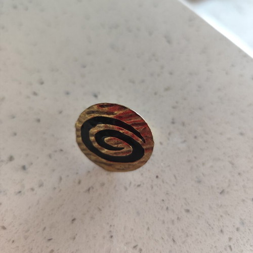 Ring black and gold adjustable, like new