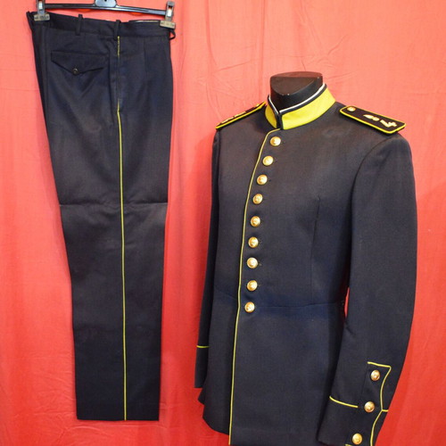 4-year Evzone uniform (120 euros).