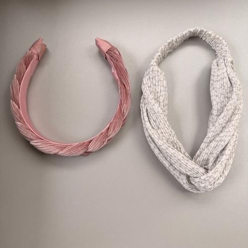 Headband and hair ribbon like new