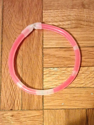 Plastic bracelet pink like new