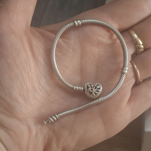 Pandora bracelet 19 cm with heart clasp and family tree zirconia