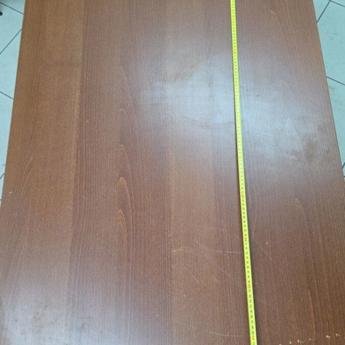 Desk with wheels and wheel lock like new