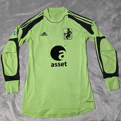 TSV Schwaben Augsburg Adidas goalkeeper jersey like new, authentic