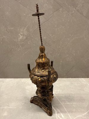 Μεταλλικό θυμιατό μεταχειρισμένο vintage με κλασικό παραδοσιακό σχέδιο