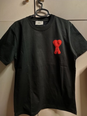 Ami T-shirt like new, black, size L