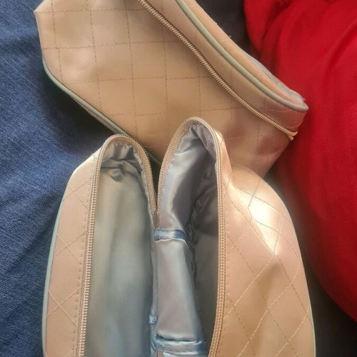 Set of 3 cosmetic bags like new