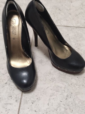 Elegant black stiletto shoes genuine leather used, size 41