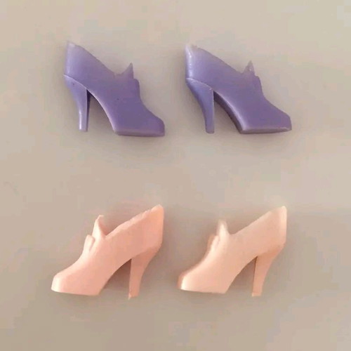 Clone doll shoes used, two pairs