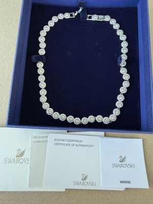 Σετ κοσμημάτων Swarovski Angelic με κολιέ, βραχιόλι και σκουλαρίκια, λευκό