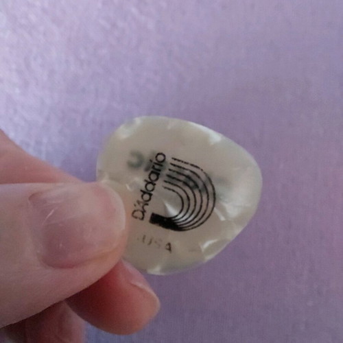 String instrument pick used 70mm