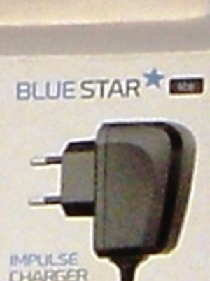 Зарядно Blue Star lite Micro USB 2A с кабел ново