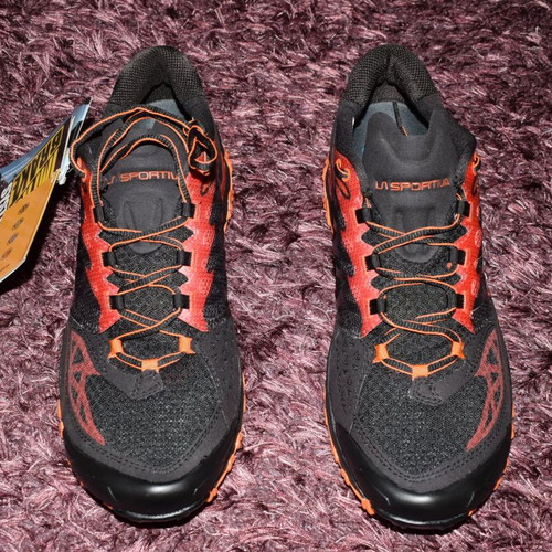 La Sportiva Bushido Men sports shoes new, size 44.5, black and orange