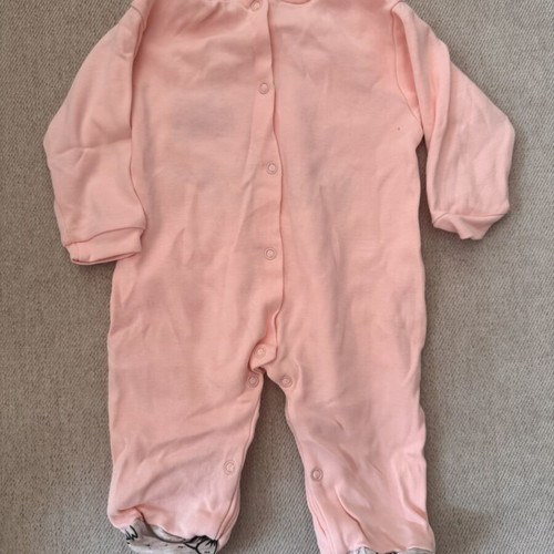 Baby rompers 0-3 months with hats like new, set