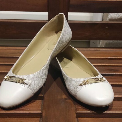 Michael Kors ballerinas like new, size 36.5, white with logo design
