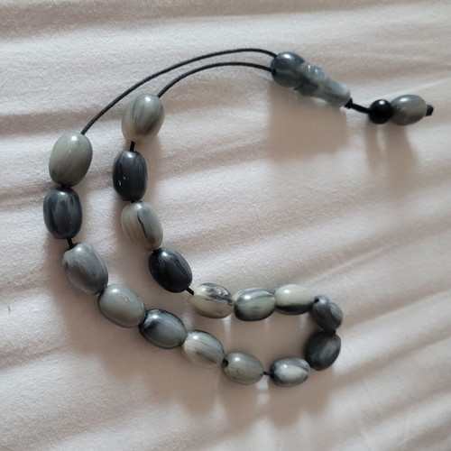 Komboloi with 17 beads like new